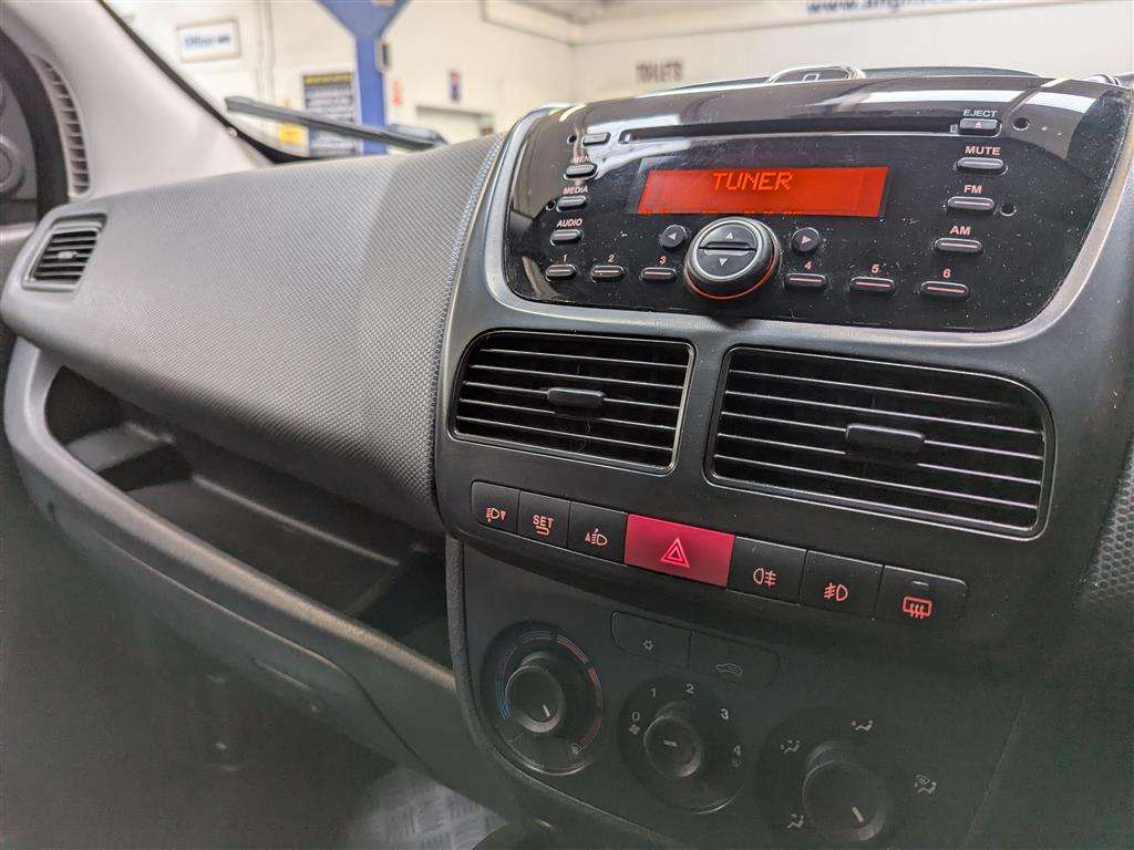 <p>2018 FIAT DOBLO 16V SX MUTIJET II</p>