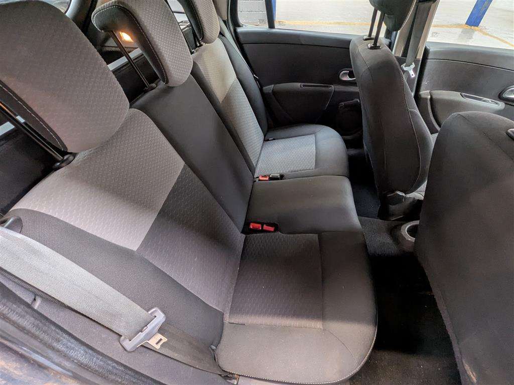 <p>2009 RENAULT CLIO EXPRESSION 16V</p>