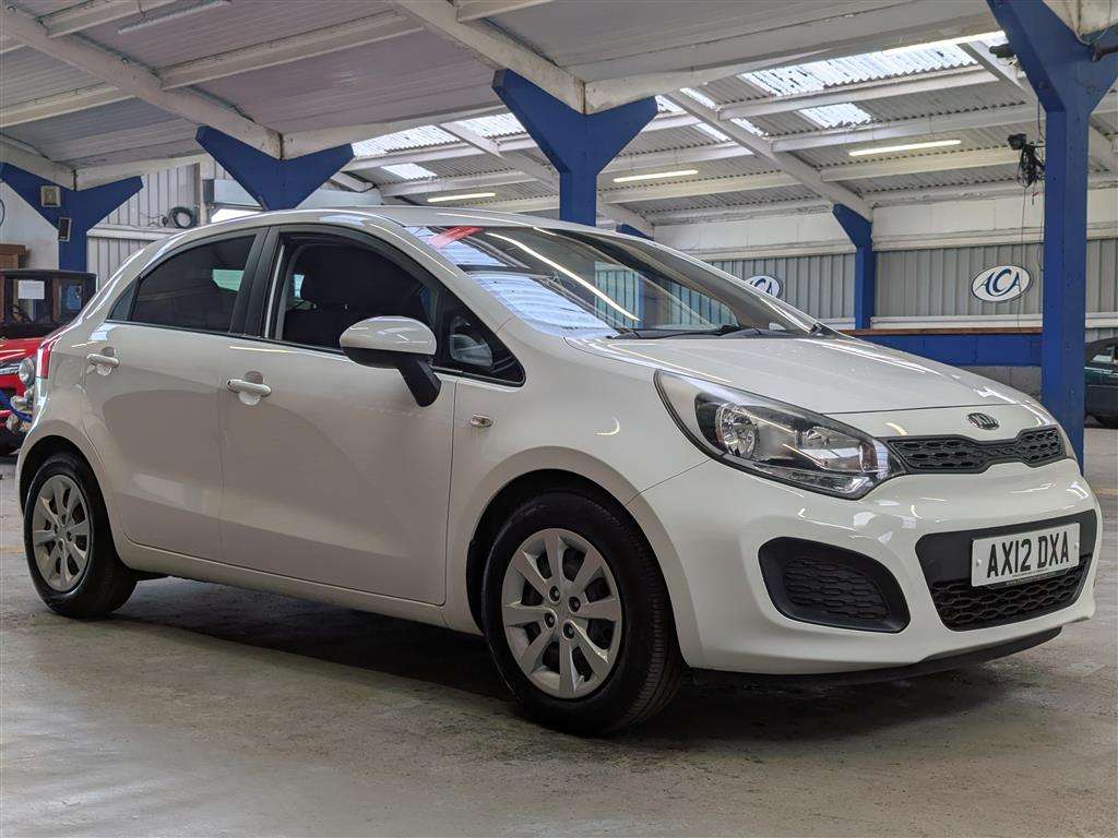 <p>2012 KIA RIO 1 AIR</p>