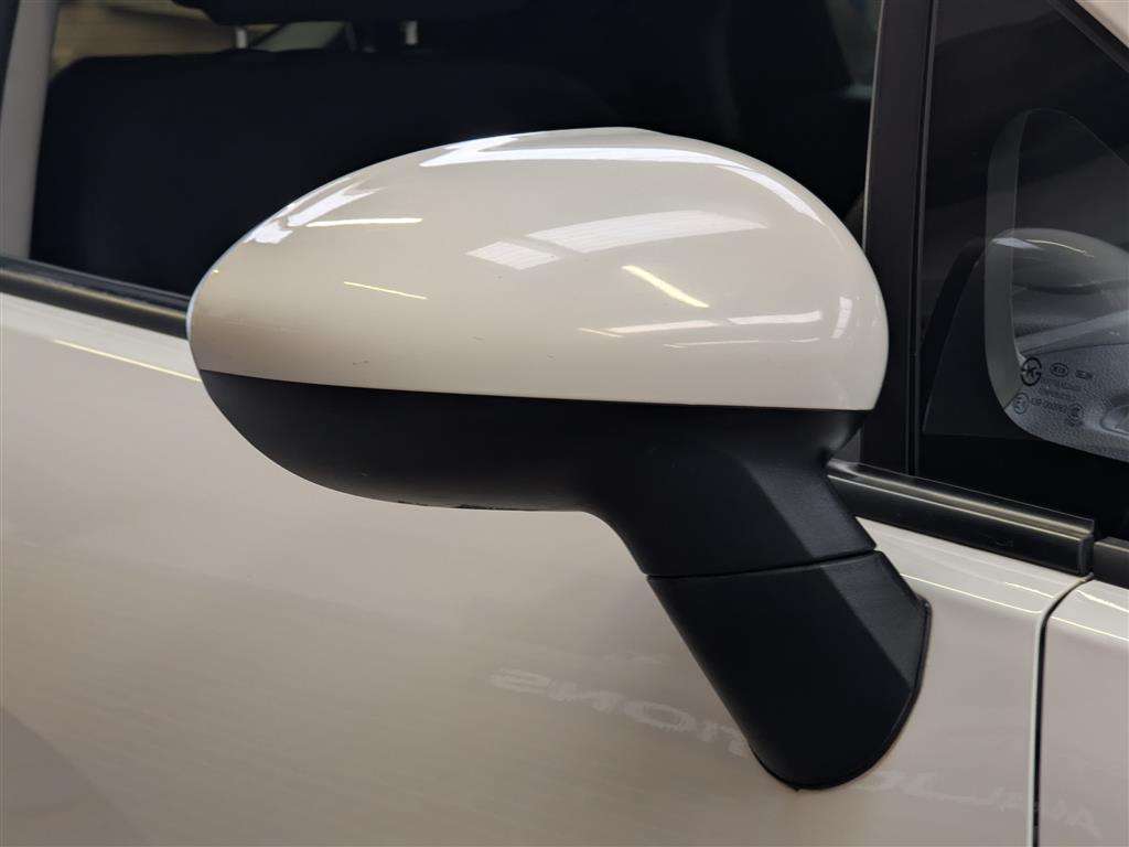 <p>2012 KIA RIO 1 AIR</p>