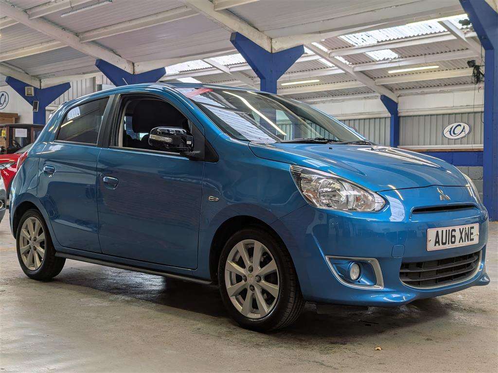 <p>2016 MITSUBISHI MIRAGE ATTIVO</p>
