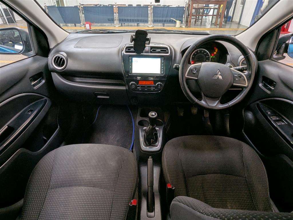 <p>2016 MITSUBISHI MIRAGE ATTIVO</p>