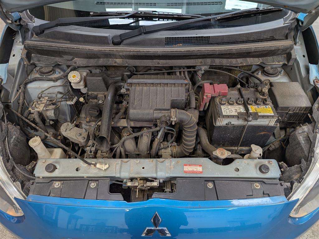 <p>2016 MITSUBISHI MIRAGE ATTIVO</p>