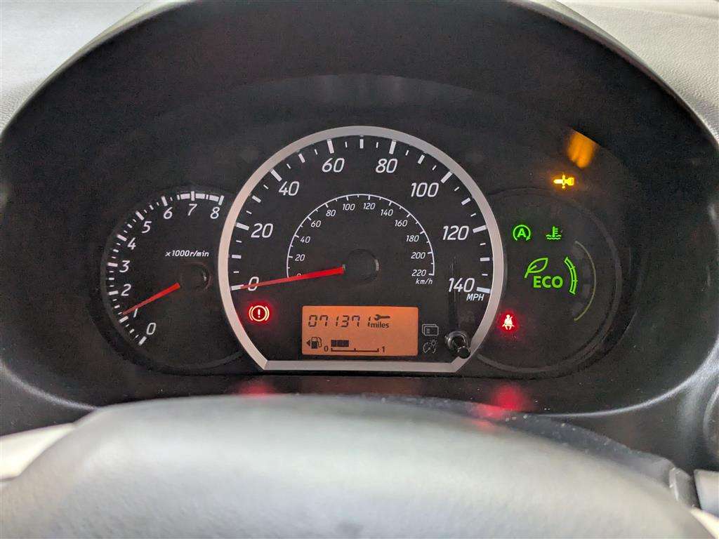 <p>2016 MITSUBISHI MIRAGE ATTIVO</p>