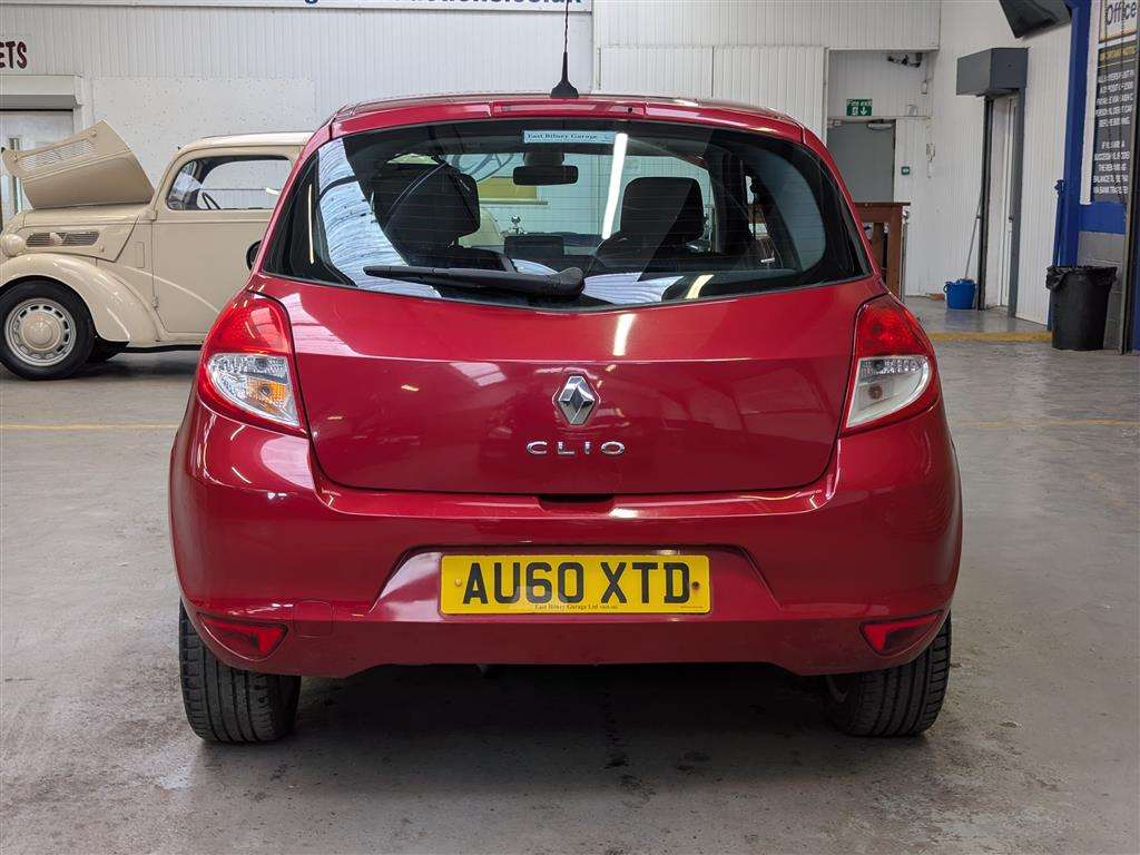 <p>2010 RENAULT CLIO DYNAMIQUE TCE</p>