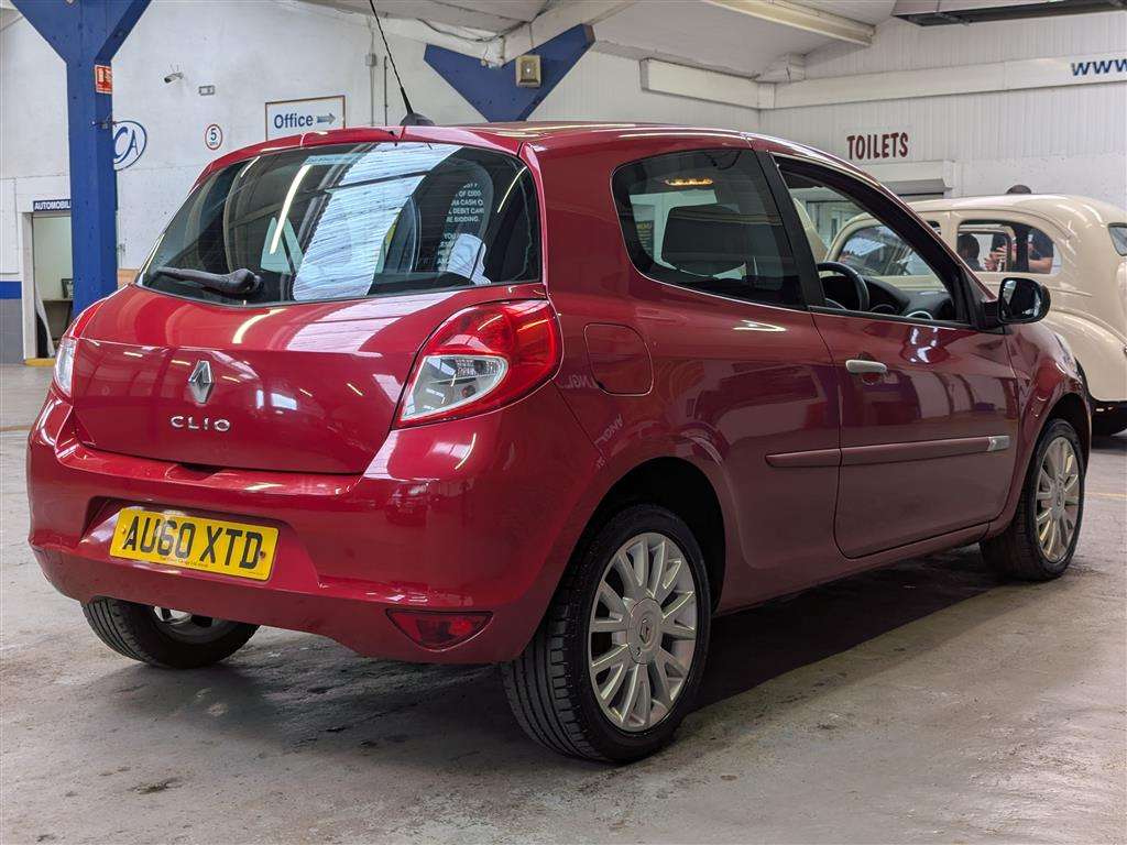 <p>2010 RENAULT CLIO DYNAMIQUE TCE</p>