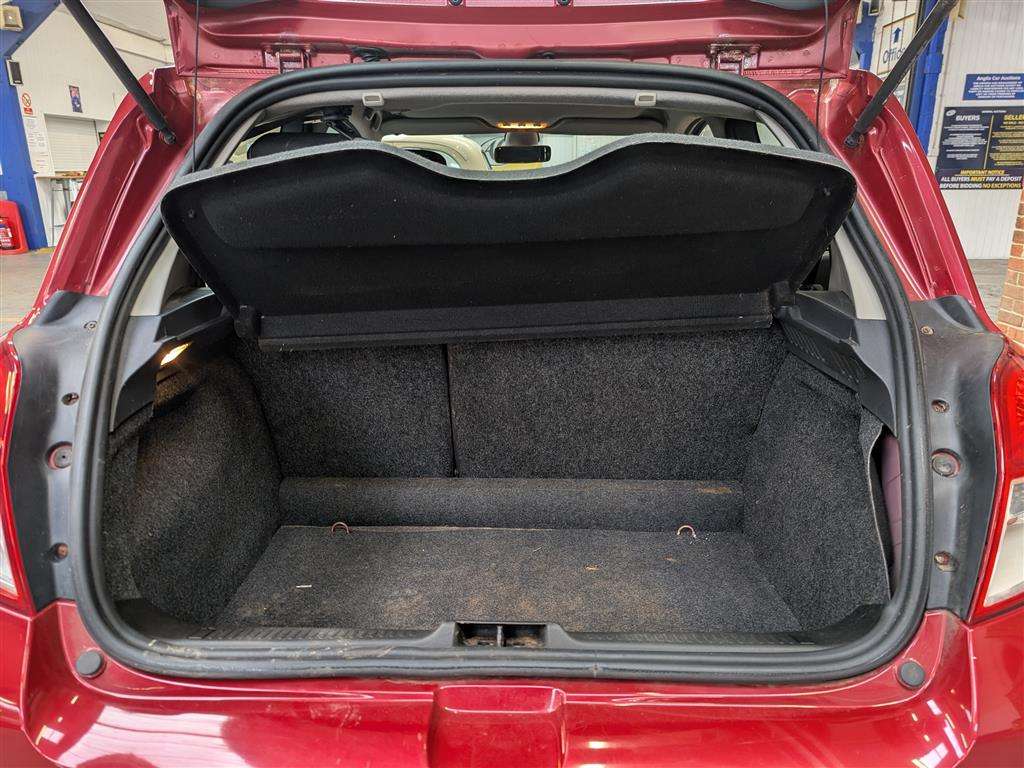 <p>2010 RENAULT CLIO DYNAMIQUE TCE</p>