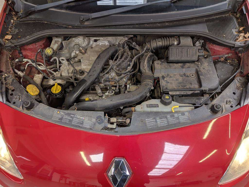 <p>2010 RENAULT CLIO DYNAMIQUE TCE</p>