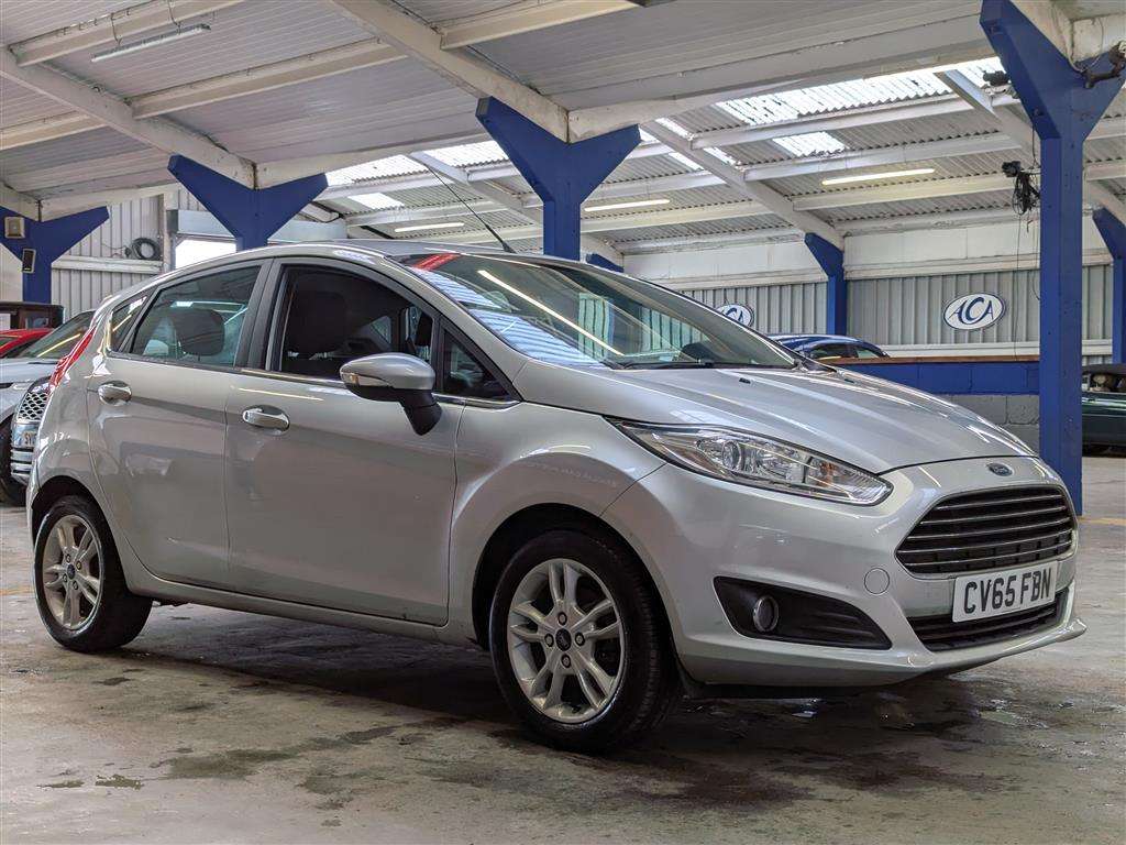 <p>2015 FORD FIESTA ZETEC</p>