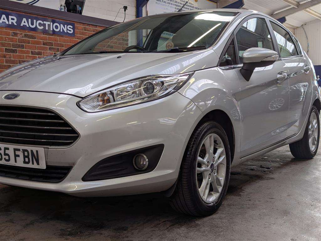<p>2015 FORD FIESTA ZETEC</p>