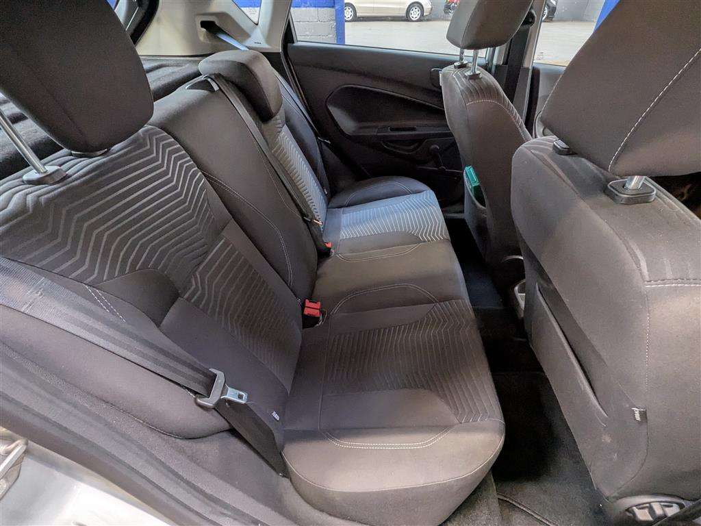 <p>2015 FORD FIESTA ZETEC</p>