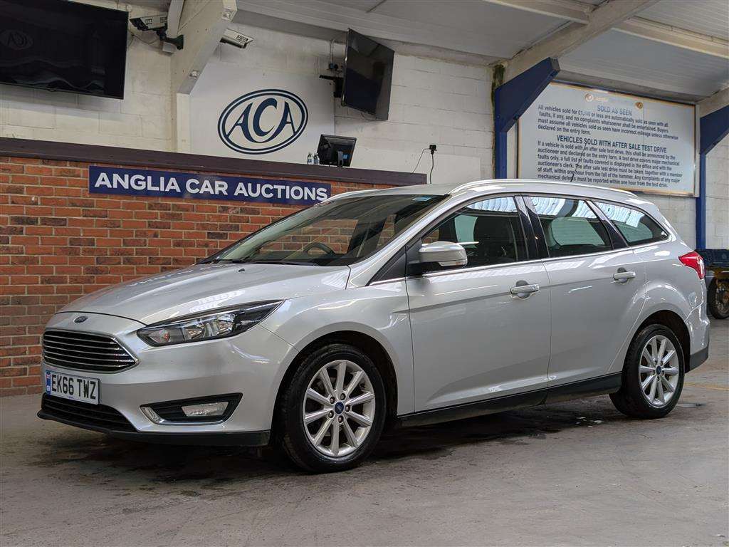 <p>2016 FORD FOCUS TITANIUM</p>