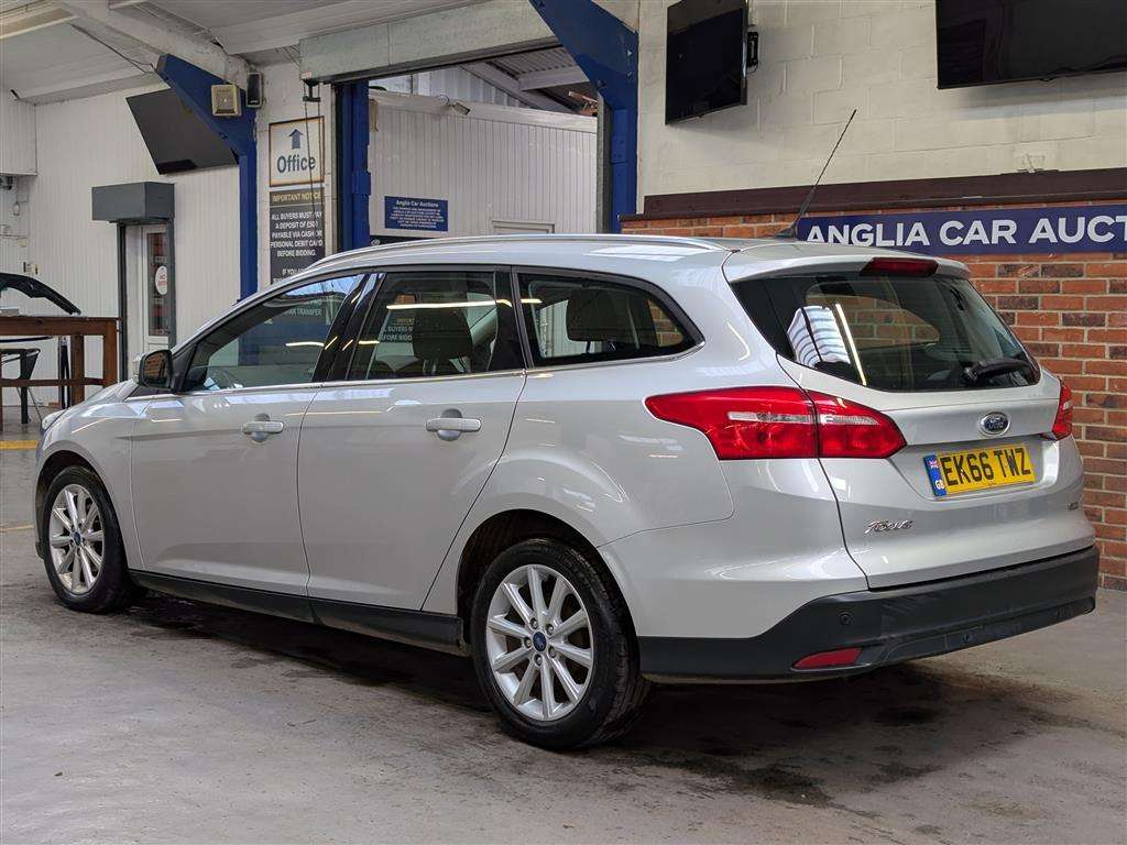 <p>2016 FORD FOCUS TITANIUM</p>