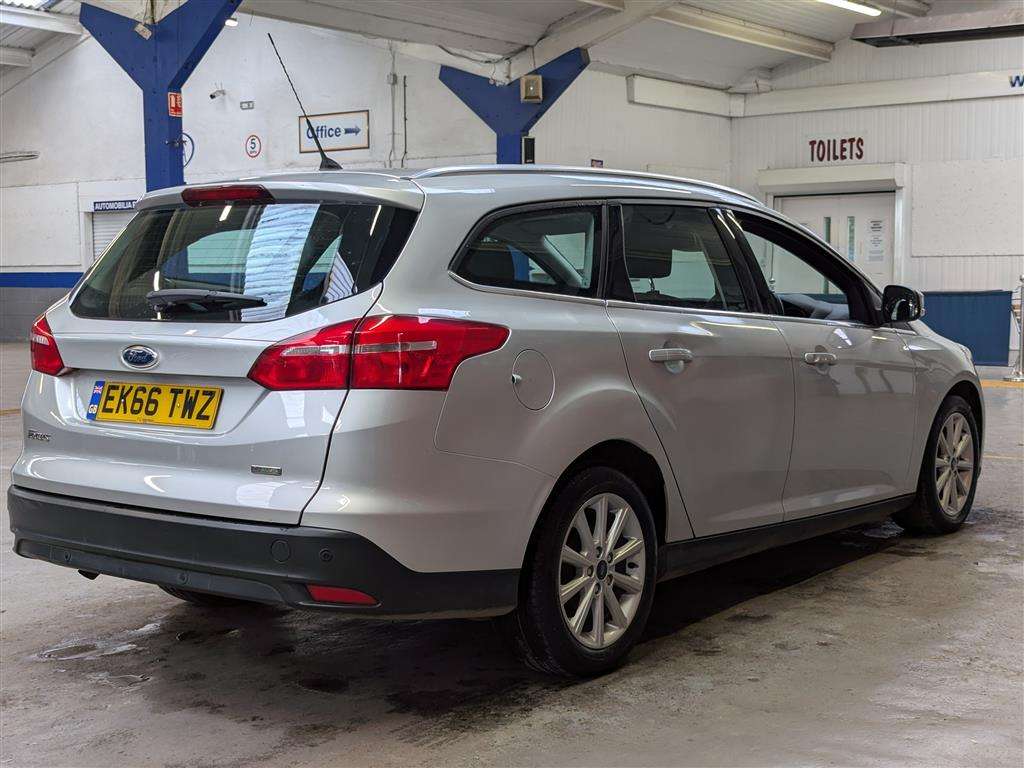 <p>2016 FORD FOCUS TITANIUM</p>