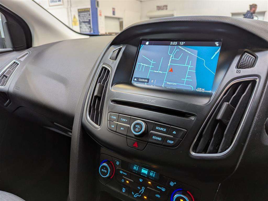 <p>2016 FORD FOCUS TITANIUM</p>