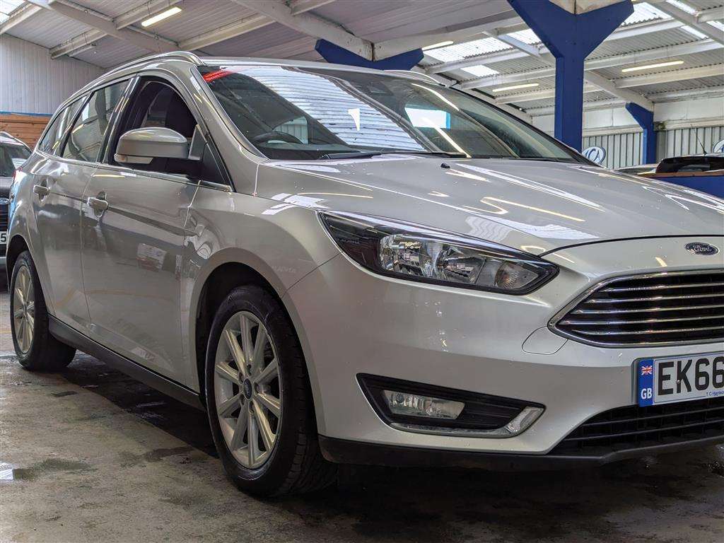 <p>2016 FORD FOCUS TITANIUM</p>