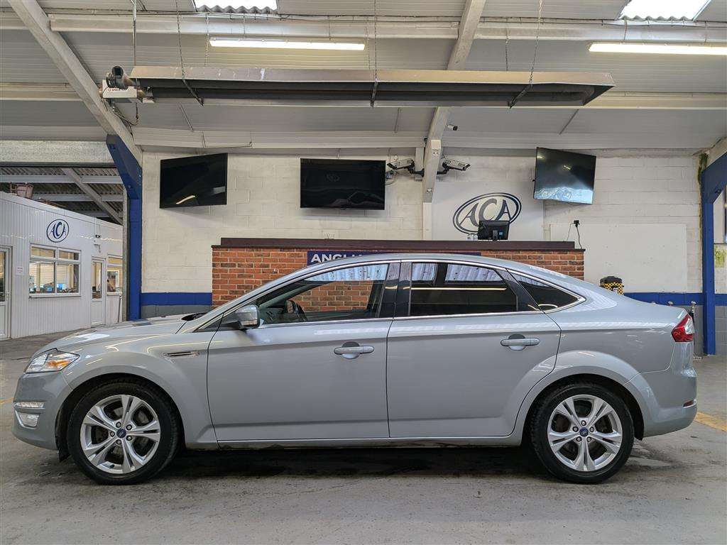 <p>2013 FORD MONDEO TITANIUM X B-S EDN</p>