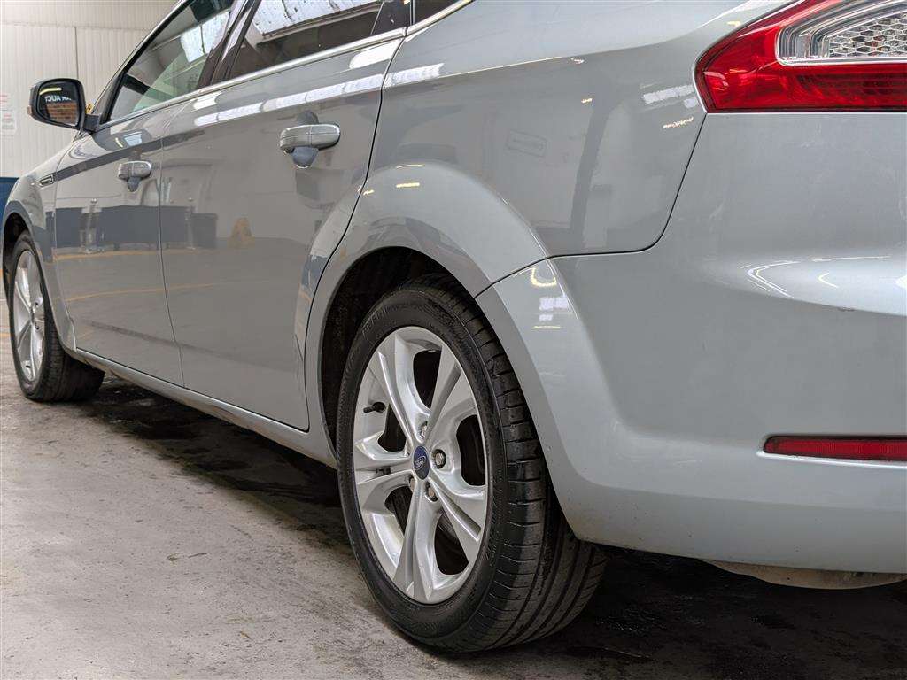 <p>2013 FORD MONDEO TITANIUM X B-S EDN</p>