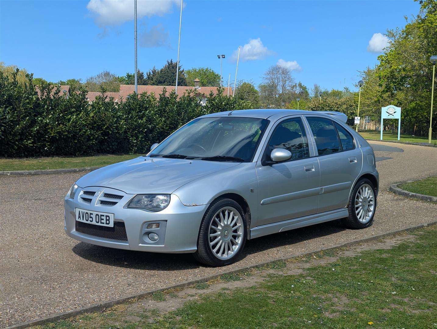 <p>2005 MG ZR 120 TROPHY SE</p>