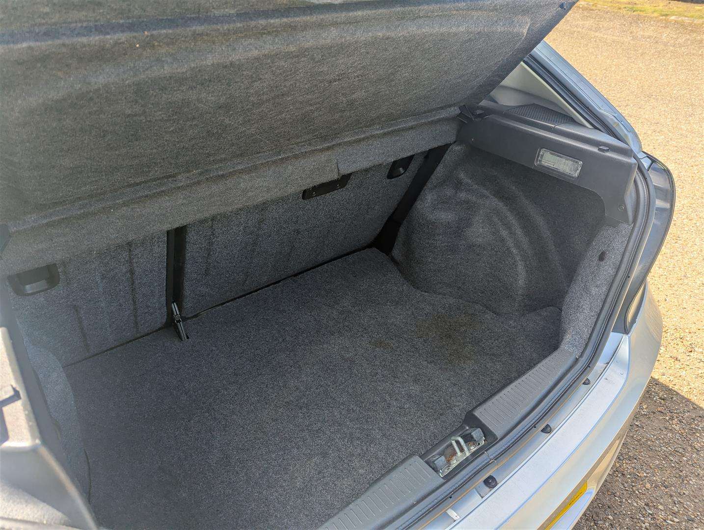 <p>2005 MG ZR 120 TROPHY SE</p>