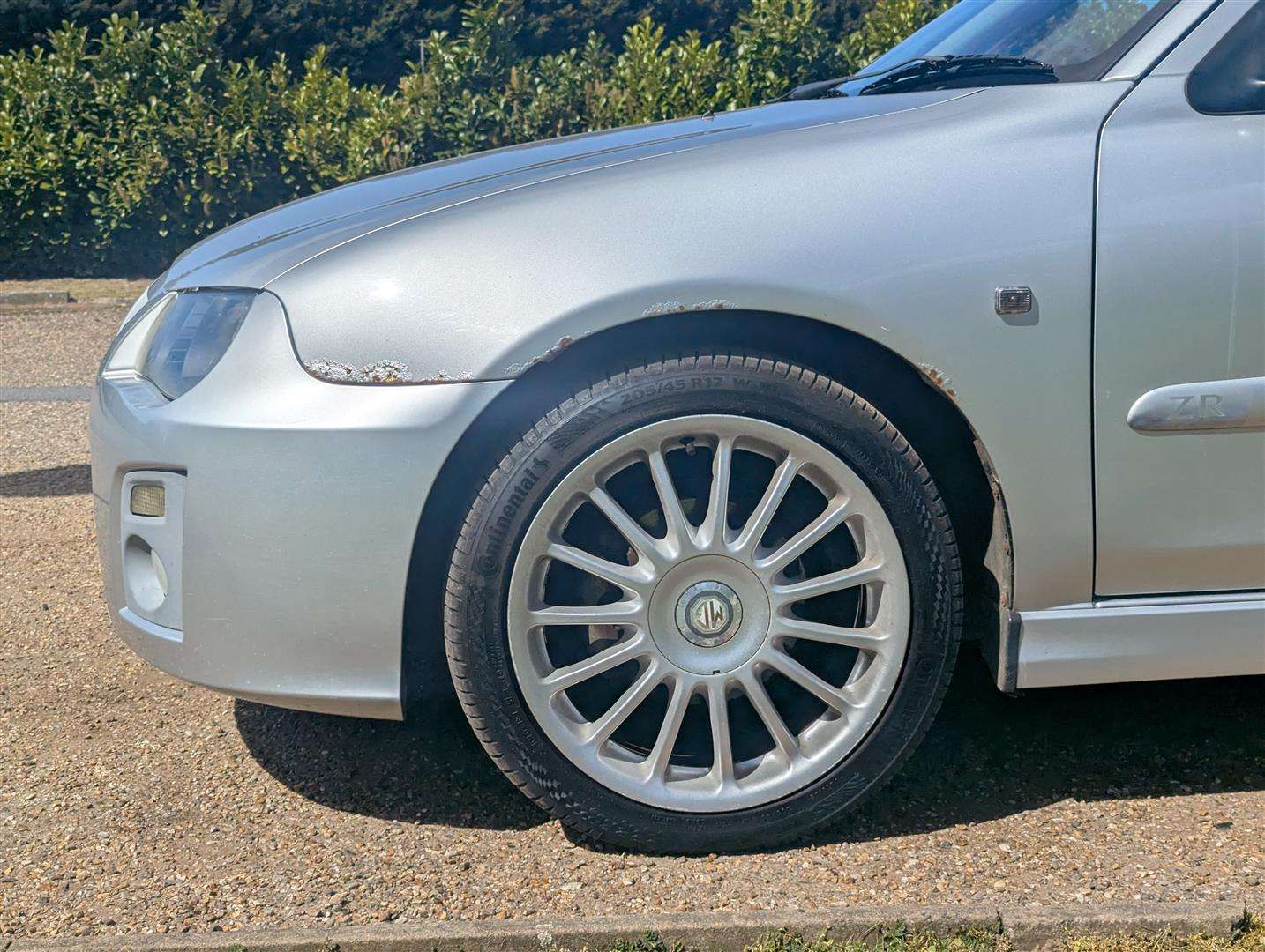 <p>2005 MG ZR 120 TROPHY SE</p>