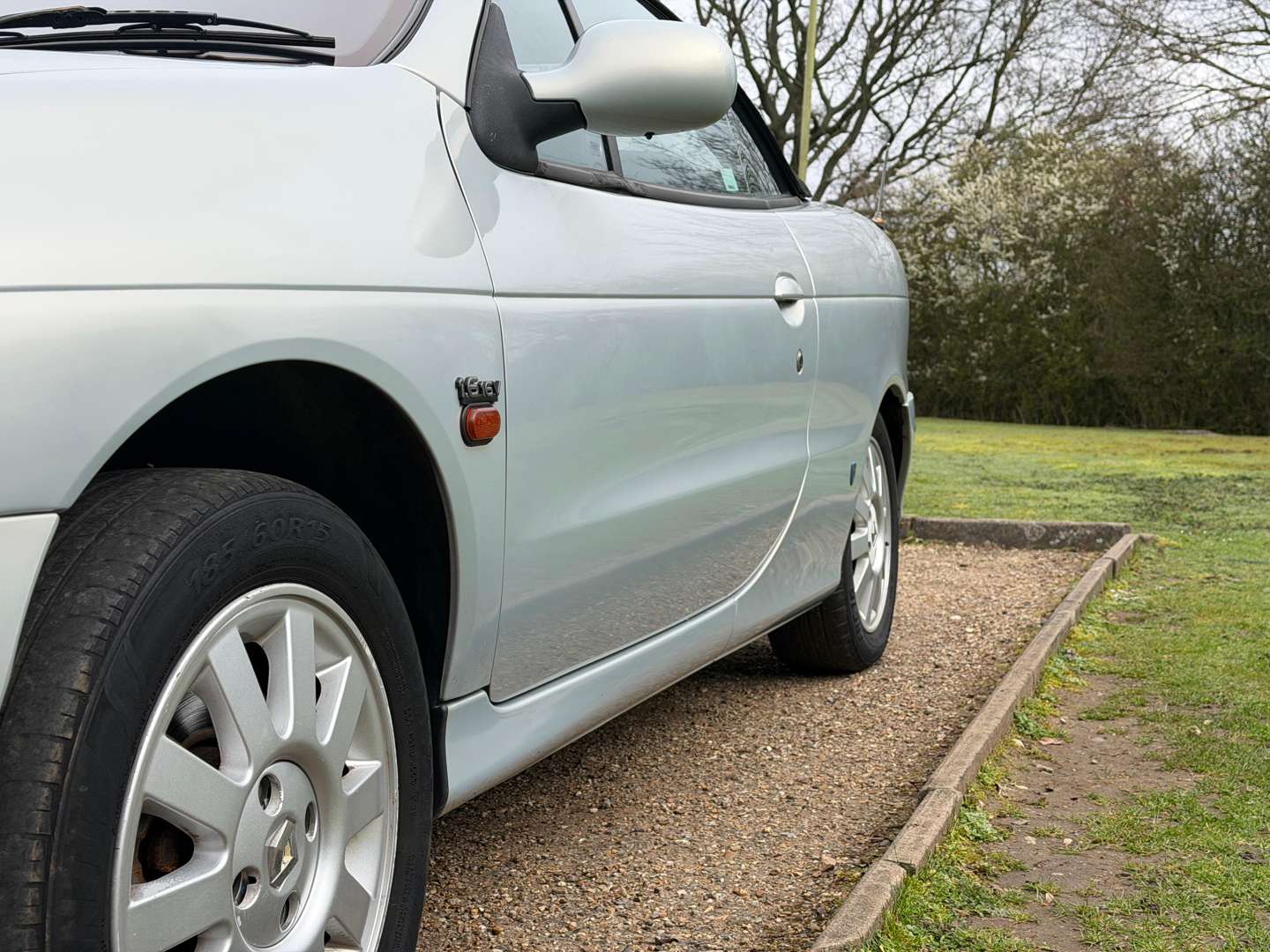 <p>2002 RENAULT MEGANE DYNAMIQUE+ CABRIO</p>