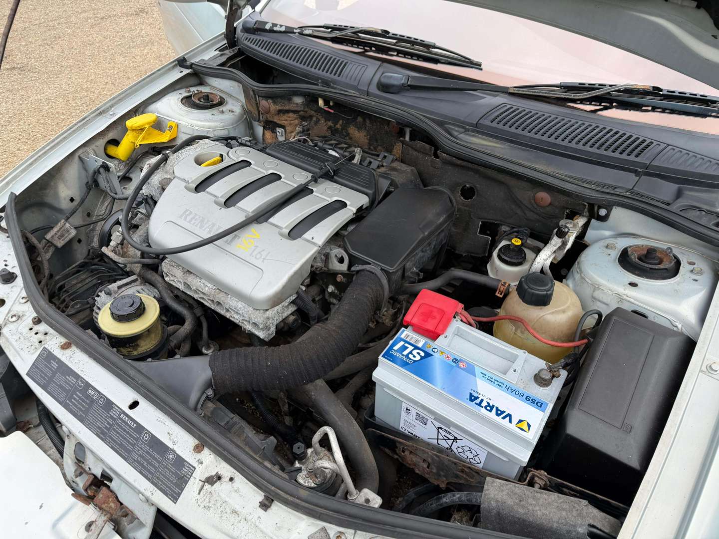 <p>2002 RENAULT MEGANE DYNAMIQUE+ CABRIO</p>