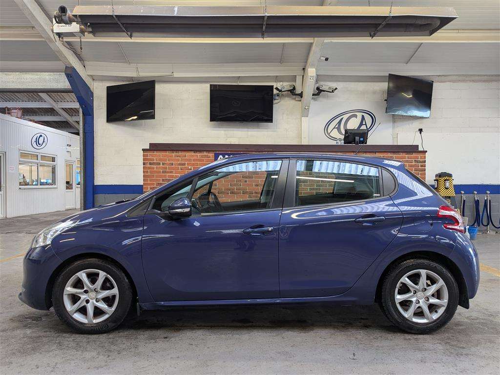 <p>2012 PEUGEOT 208 ACTIVE</p>