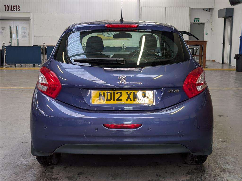 <p>2012 PEUGEOT 208 ACTIVE</p>