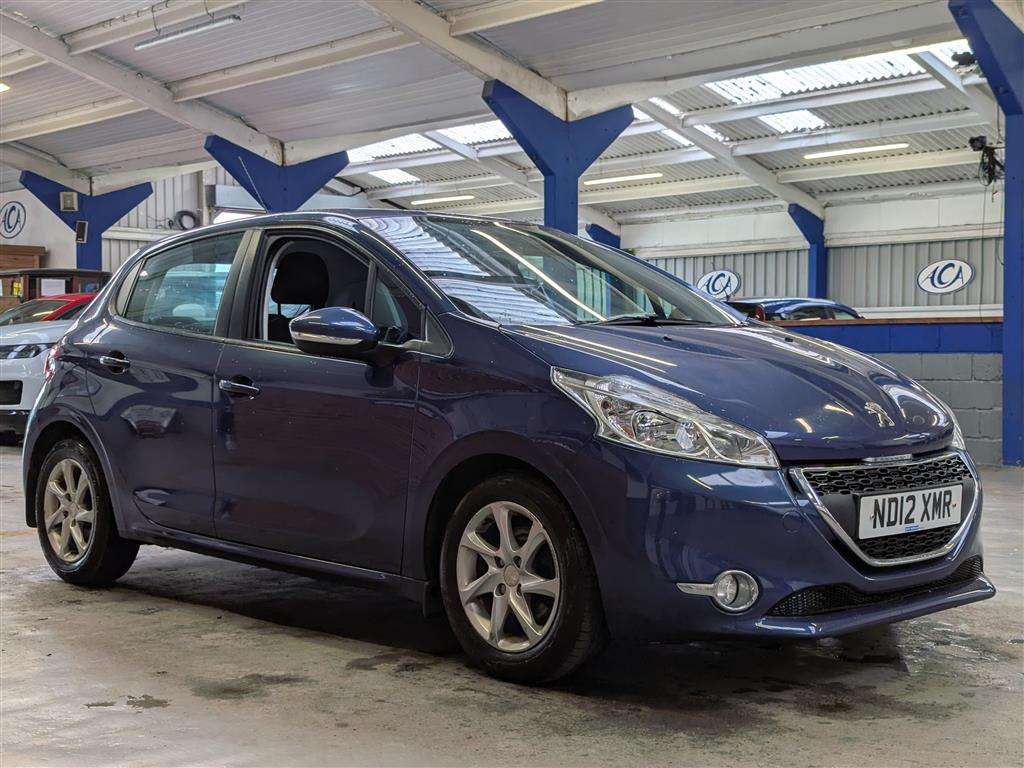 <p>2012 PEUGEOT 208 ACTIVE</p>