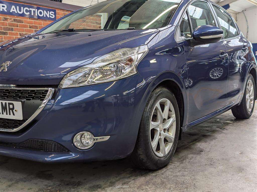 <p>2012 PEUGEOT 208 ACTIVE</p>