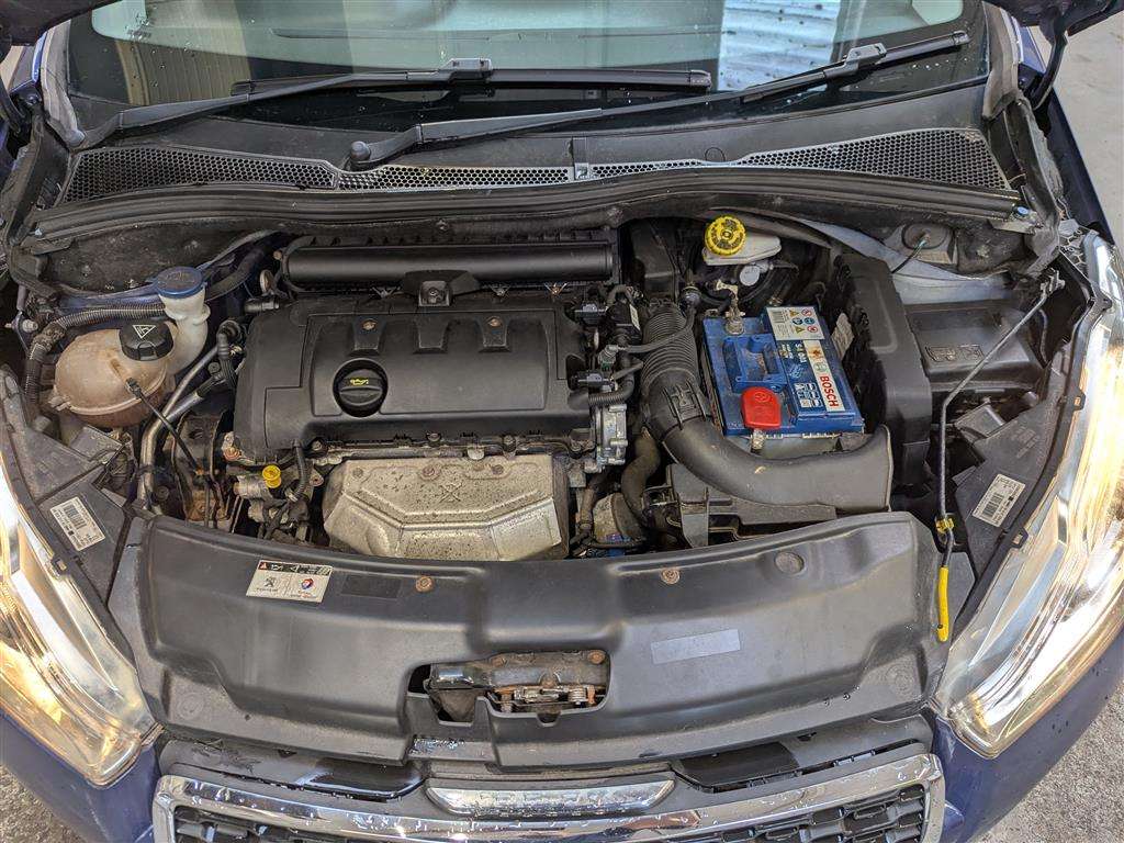 <p>2012 PEUGEOT 208 ACTIVE</p>