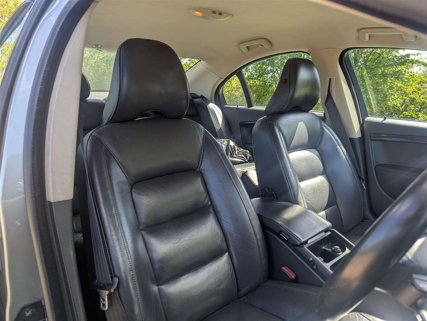 <p>2006 VOLVO S80 SE SPORT V8 A</p>