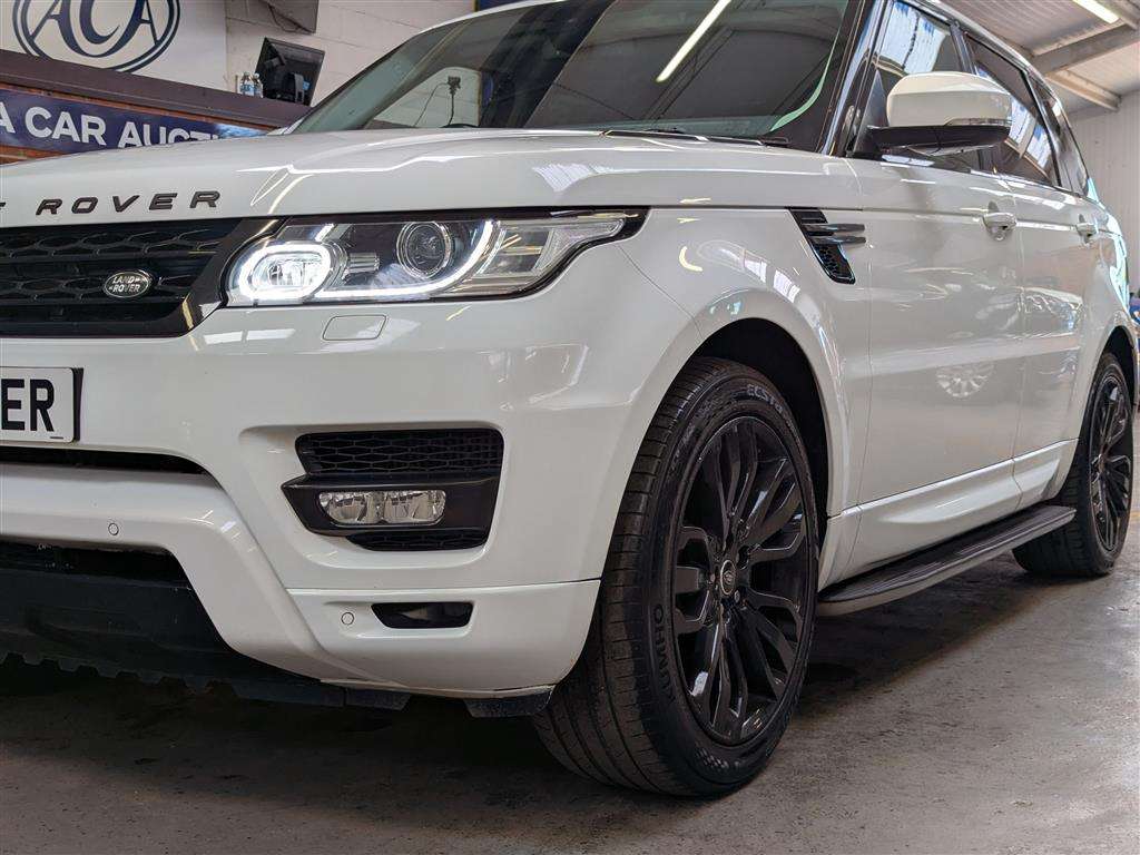 <p>2014 LAND ROVER RANGE ROVER SPORT SE TDV6</p>