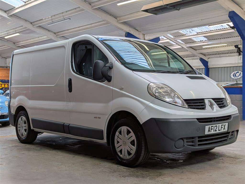 <p>2012 RENAULT TRAFIC SL29 DCI</p>