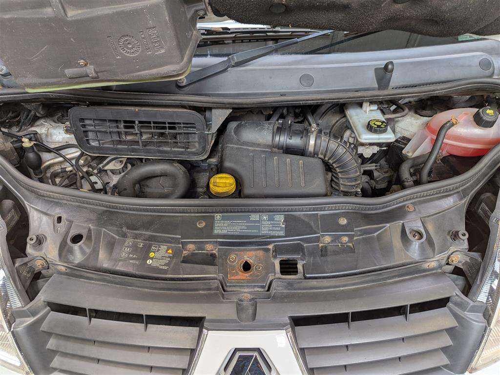 <p>2012 RENAULT TRAFIC SL29 DCI</p>