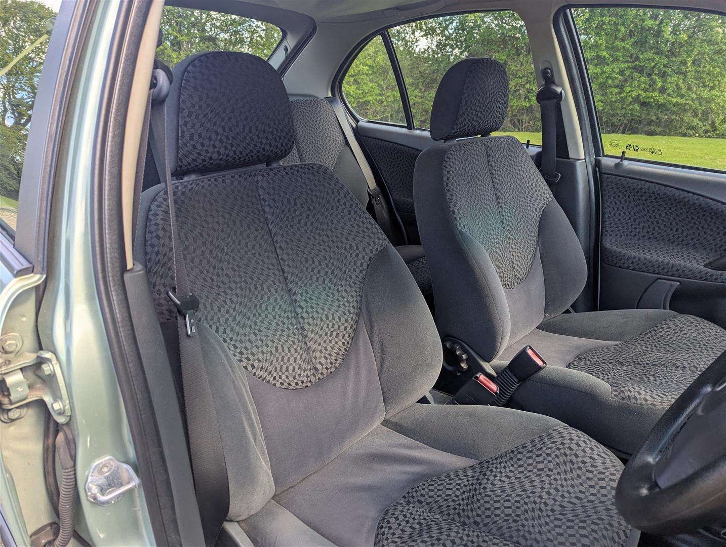 <p>2002 ROVER 25 IMPRESSION S2</p>