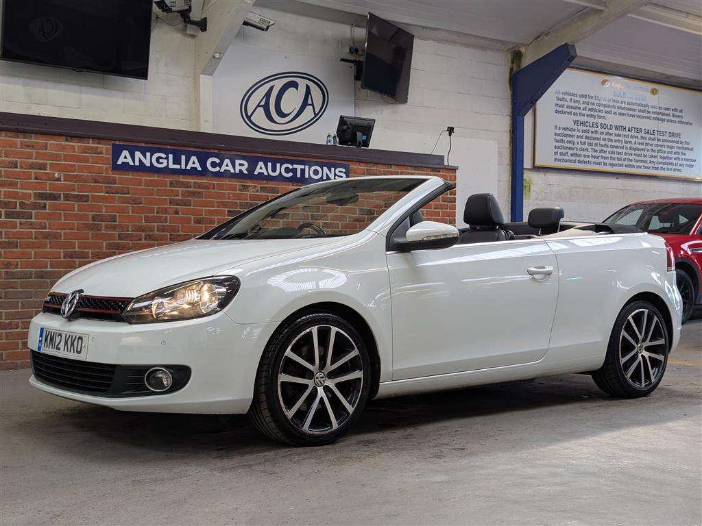 <p>2012 VOLKSWAGEN GOLF GT TSI</p>