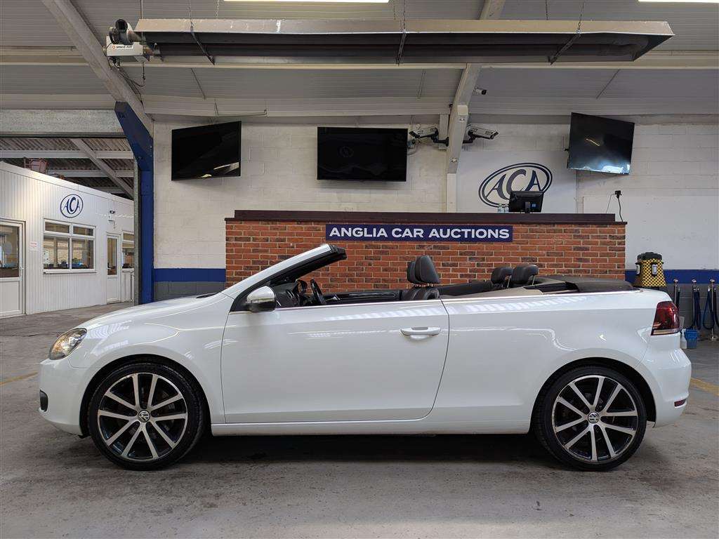 <p>2012 VOLKSWAGEN GOLF GT TSI</p>