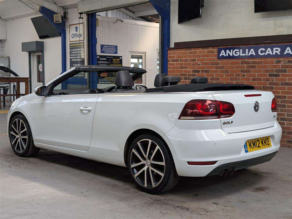 <p>2012 VOLKSWAGEN GOLF GT TSI</p>