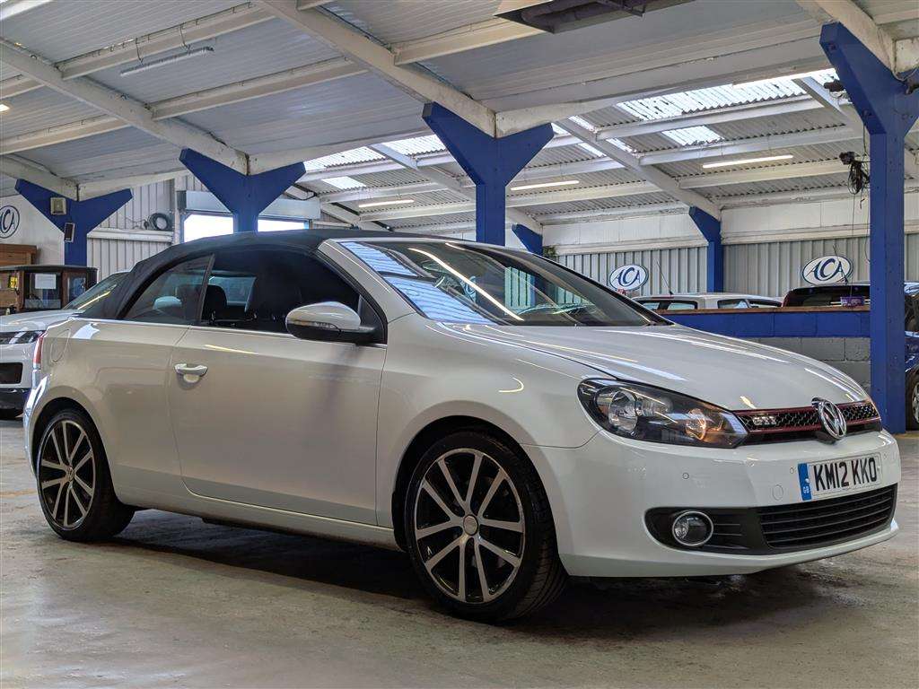 <p>2012 VOLKSWAGEN GOLF GT TSI</p>