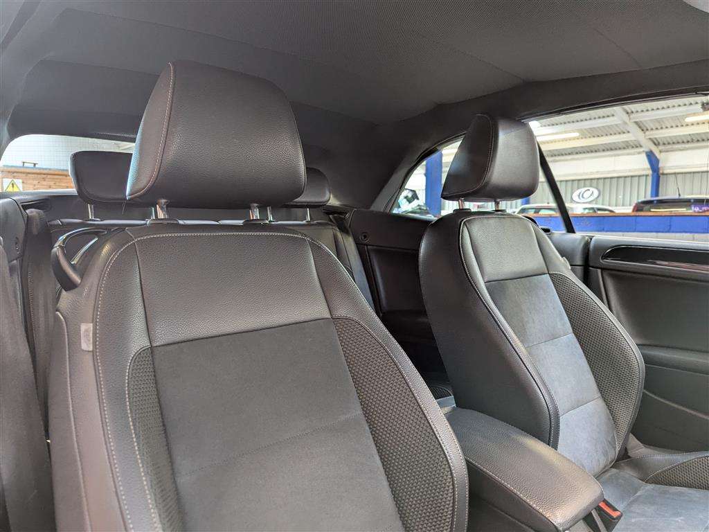 <p>2012 VOLKSWAGEN GOLF GT TSI</p>