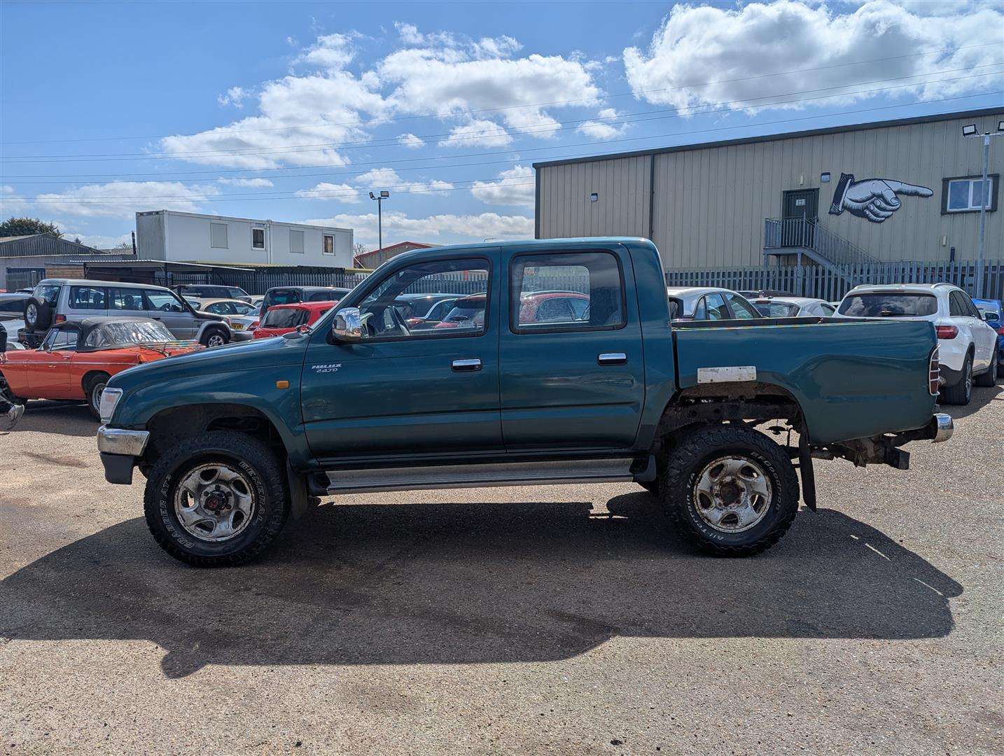 <p>1999 TOYOTA HILUX GX 4WD</p>