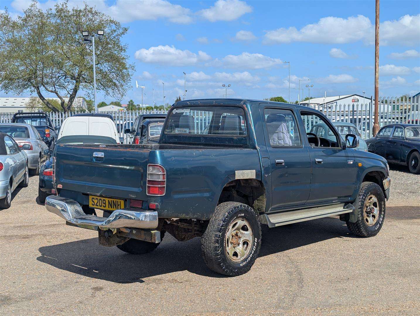 <p>1999 TOYOTA HILUX GX 4WD</p>