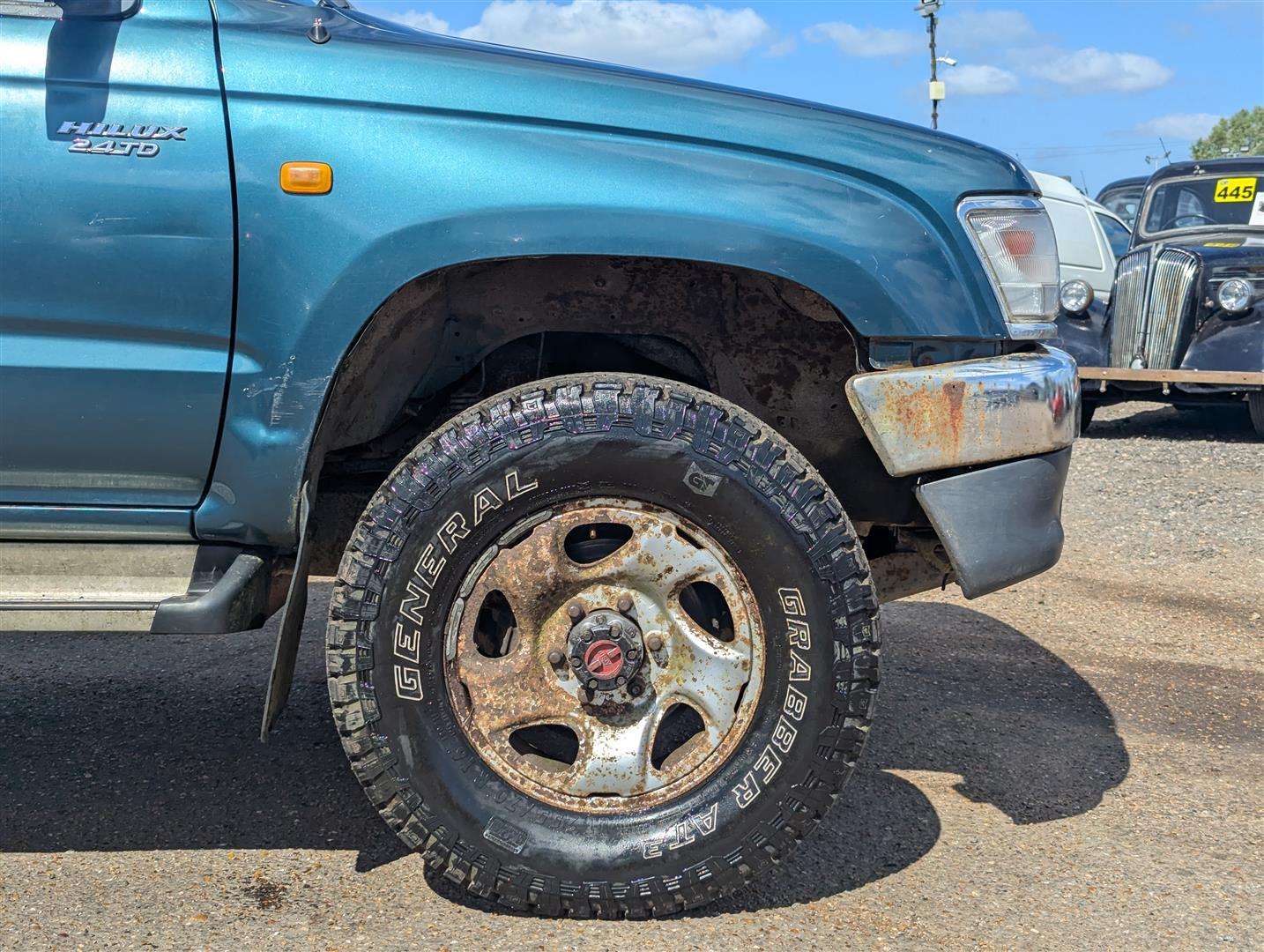 <p>1999 TOYOTA HILUX GX 4WD</p>