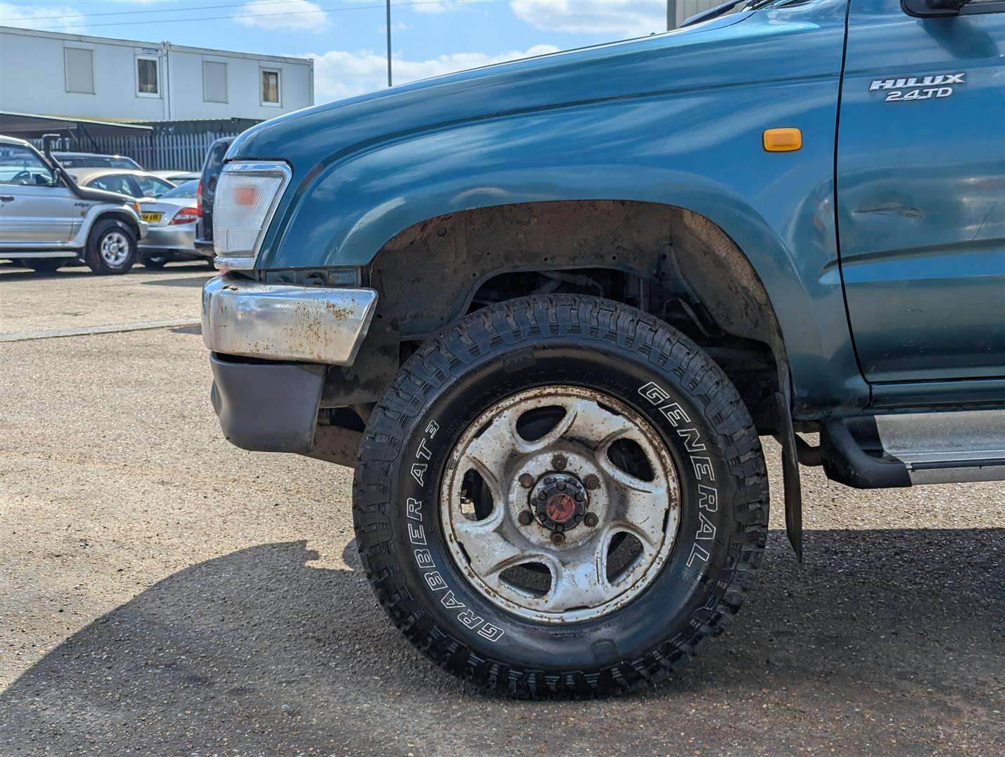 <p>1999 TOYOTA HILUX GX 4WD</p>