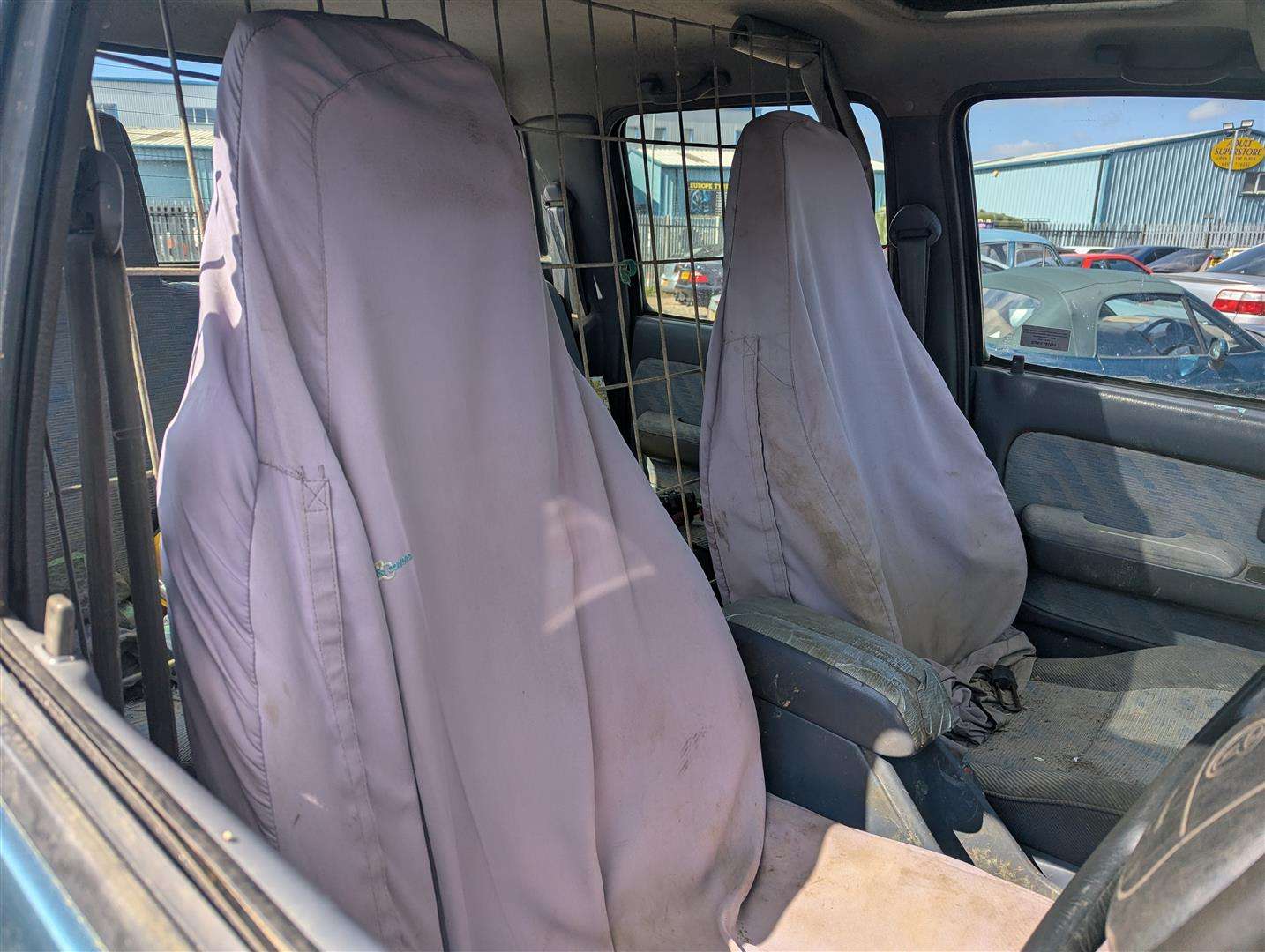 <p>1999 TOYOTA HILUX GX 4WD</p>