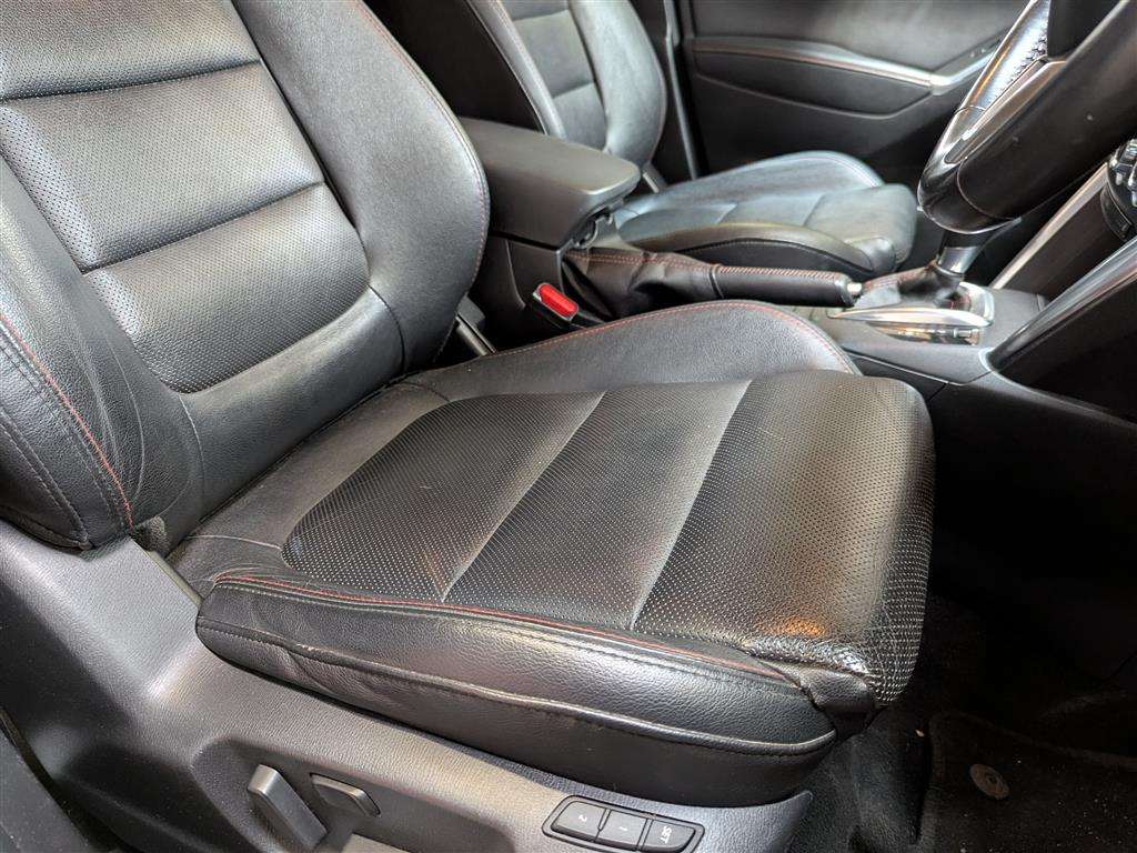 <p>2015 MAZDA CX-5 SPORT NAV D 4X4 AUTO</p>