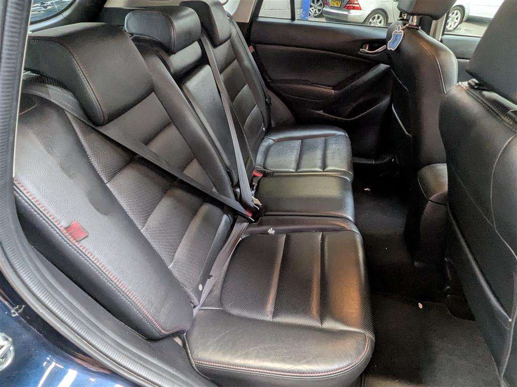 <p>2015 MAZDA CX-5 SPORT NAV D 4X4 AUTO</p>