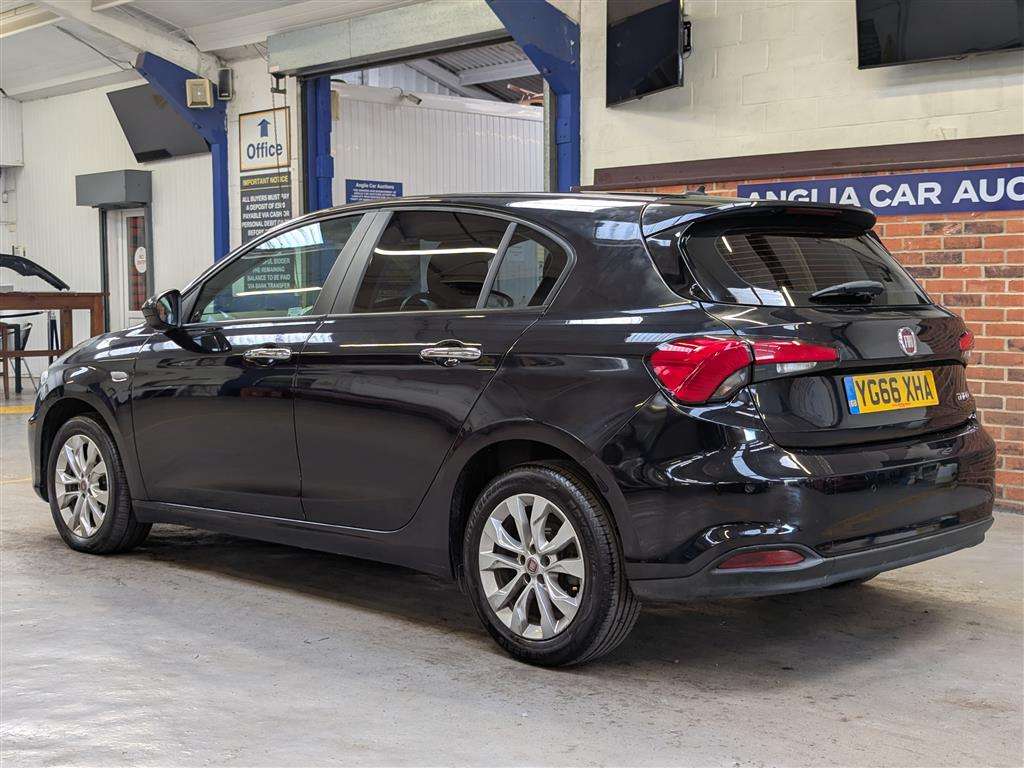 <p>2016 FIAT TIPO EASY + MULITJET</p>